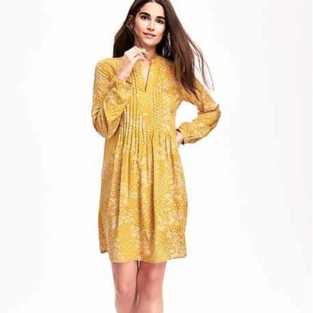 Old Navy Pintuck swing dress